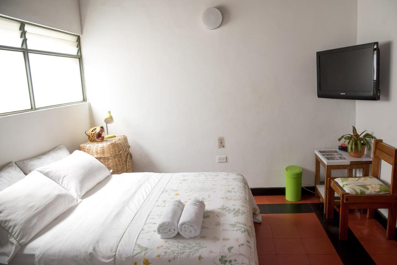 Saman Hostel Medellin Ngoại thất bức ảnh